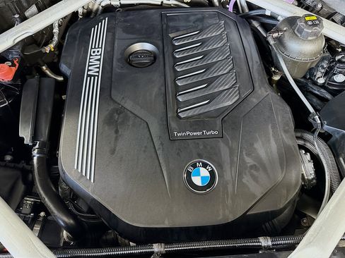 Used 2022 BMW X6 xDrive40i w/ Premium Package image 39