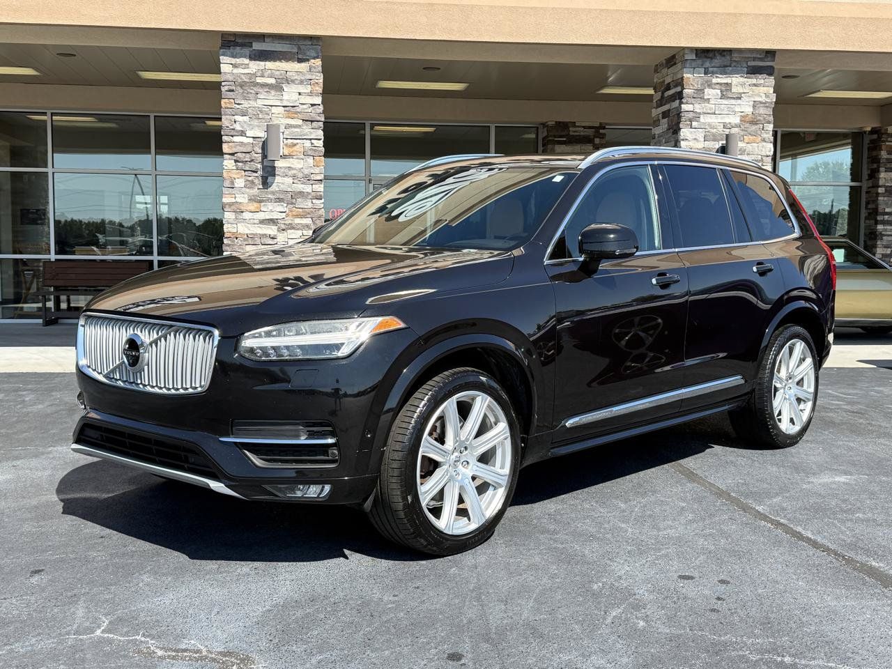 Used 2018 Volvo XC90 T6 Inscription w/ Convenience Package AWD/4WD image 1