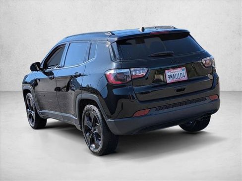 Used 2020 Jeep Compass Latitude FWD image 8