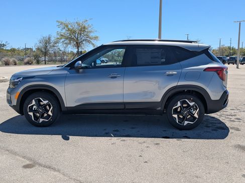 New 2026 Kia Seltos S FWD image 8