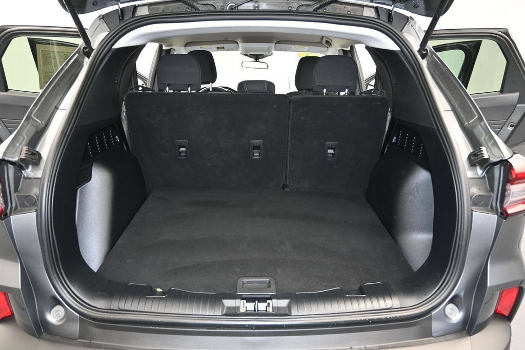 Used 2025 Ford Escape Active AWD/4WD image 11