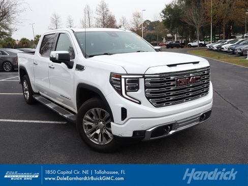 Used 2022 GMC Sierra 1500 Denali image 1