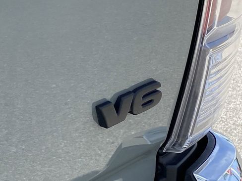 Used 2023 Toyota Tacoma TRD Off-Road image 6