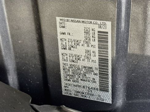 Used 2023 Nissan Rogue S AWD/4WD image 26