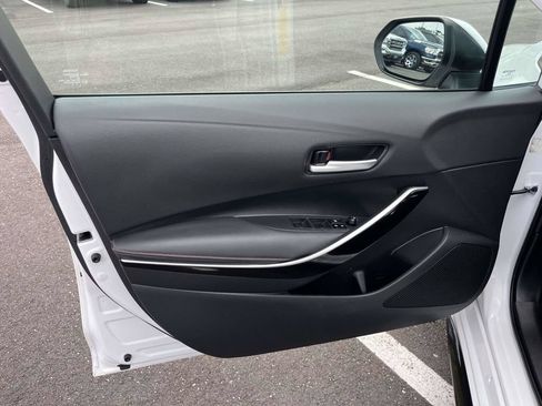 Used 2023 Toyota Corolla XSE FWD image 13