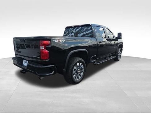 Used 2024 Chevrolet Silverado 2500 Custom w/ Custom Value Package AWD/4WD image 10