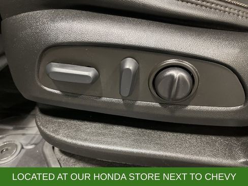 Used 2022 Chevrolet Traverse High Country image 17