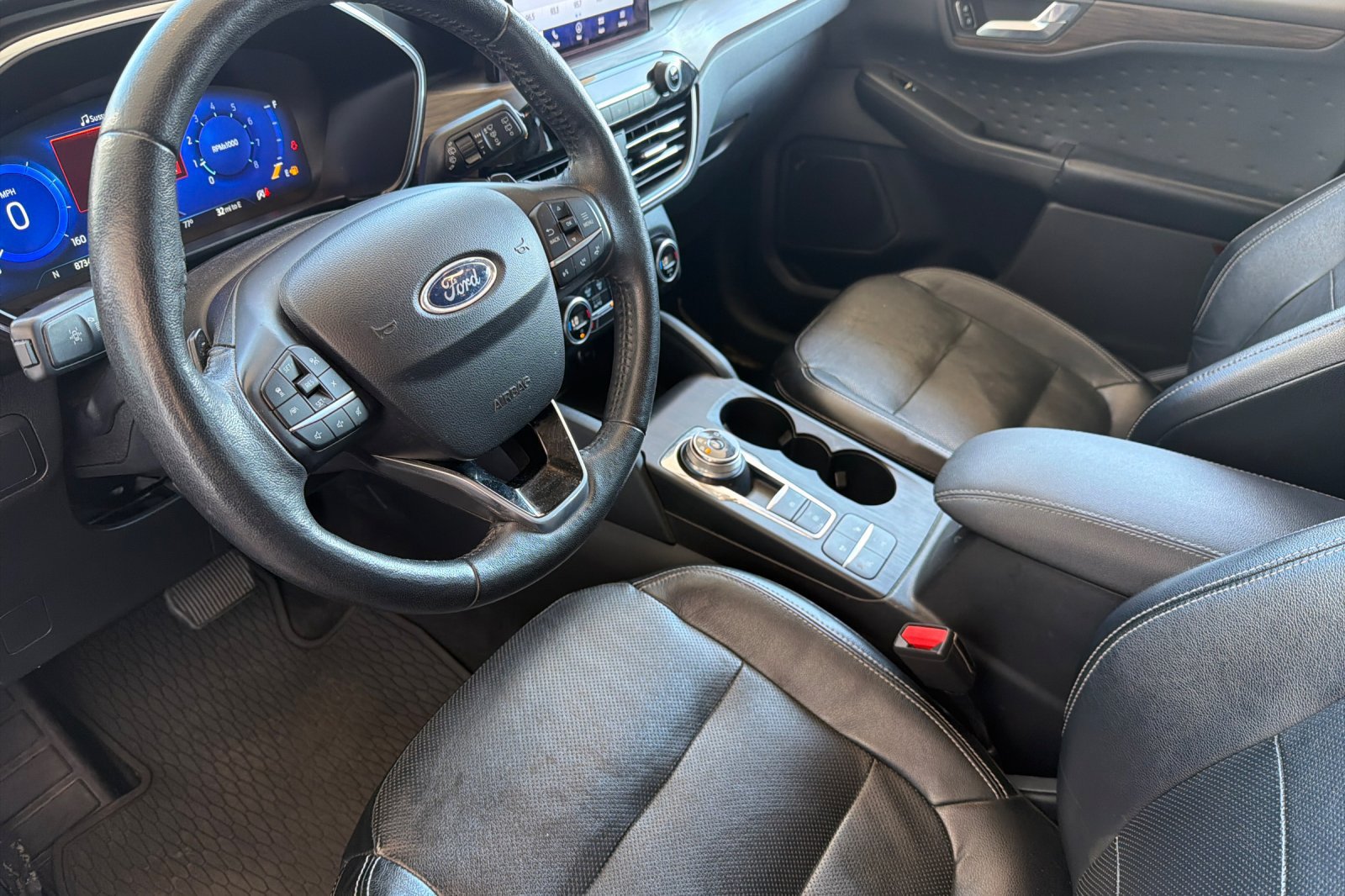 Used 2020 Ford Escape Titanium AWD/4WD image 9