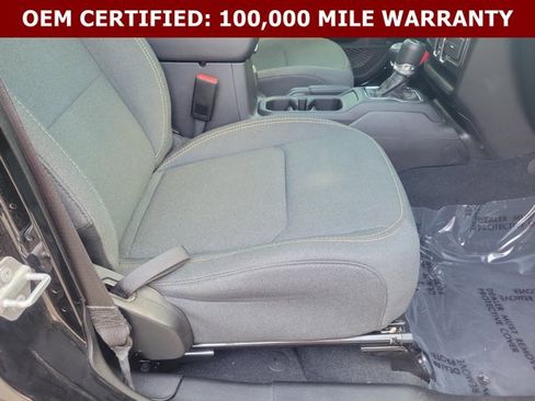Used 2024 Jeep Gladiator Sport AWD/4WD image 19