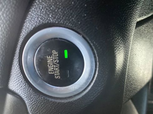 Used 2020 Chevrolet Equinox LS w/ LS Convenience Package FWD image 15