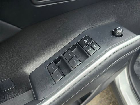 Certified 2024 Toyota Highlander LE image 25