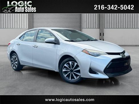 Used 2017 Toyota Corolla LE FWD image 1