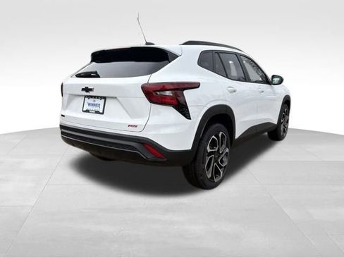 New 2026 Chevrolet Trax RS w/ Sunroof Package image 5