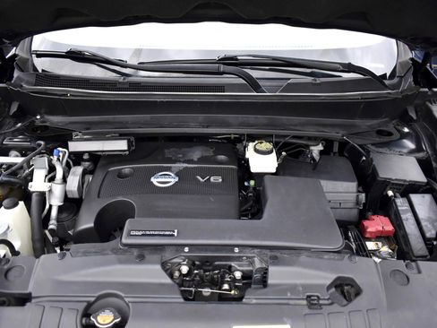 Used 2015 Nissan Pathfinder SL w/ SL Premium Package image 34