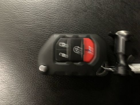 Used 2024 Jeep Wrangler Unlimited Sport AWD/4WD image 15