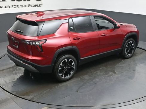 New 2026 Chevrolet Equinox LT w/ Safety and Technology Package FWD image 18