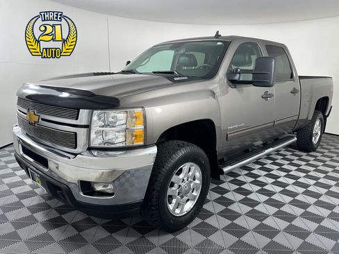 Used 2014 Chevrolet Silverado 3500 LT w/ Interior Plus Package AWD/4WD image 1