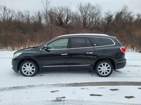 Used 2017 Buick Enclave Leather w/ Trailering Package image 3