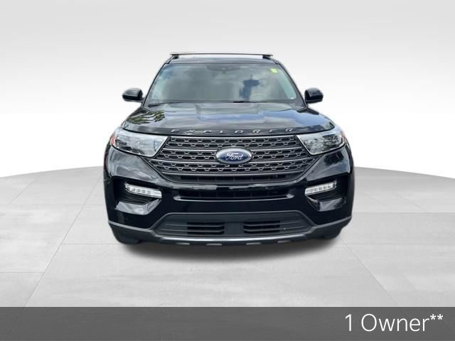 Used 2022 Ford Explorer XLT w/ Equipment Group 202A AWD/4WD image 2
