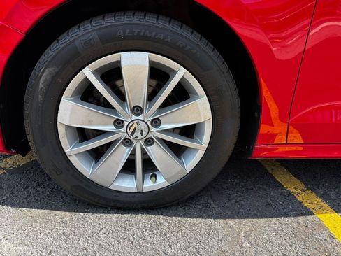 Used 2015 Volkswagen Jetta SE FWD image 11
