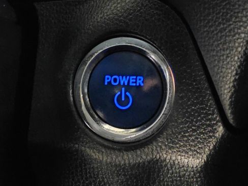 Used 2019 Toyota RAV4 XLE w/ Carpet Mat Package AWD/4WD image 30