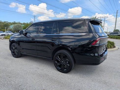 Used 2025 Lincoln Navigator Black Label AWD/4WD image 7
