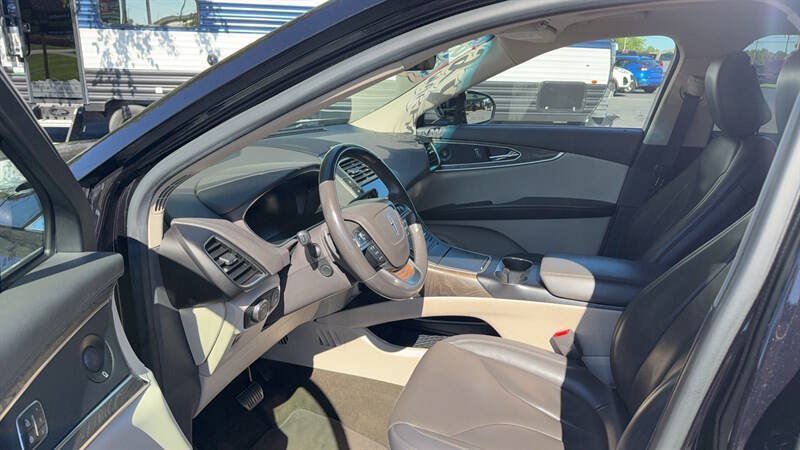 Used 2020 Lincoln Nautilus Reserve AWD/4WD image 16