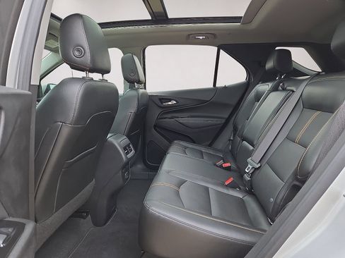 Used 2022 Chevrolet Equinox Premier AWD/4WD image 16