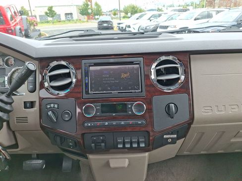 Used 2010 Ford F350 4x4 Crew Cab Super Duty image 11
