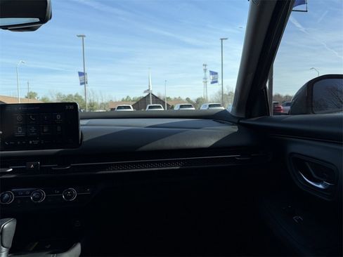 Used 2023 Honda HR-V EX-L image 21