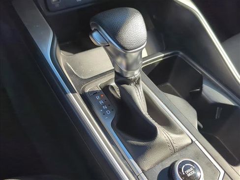 Used 2023 Kia Sorento LX image 20