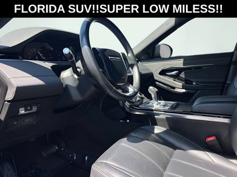 Used 2020 Land Rover Range Rover Evoque SE AWD/4WD image 2