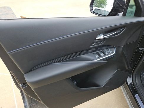 Used 2024 Cadillac XT4 Sport image 15