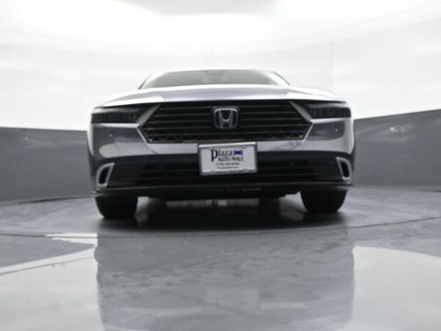 Used 2025 Honda Accord Touring image 26