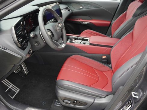Certified 2025 Lexus RX 500h F Sport w/ Convenience Package AWD/4WD image 14