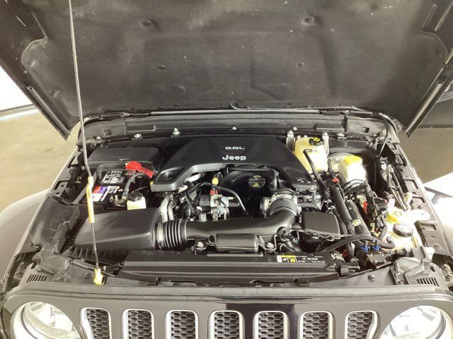 Used 2020 Jeep Wrangler Unlimited Sahara AWD/4WD image 29