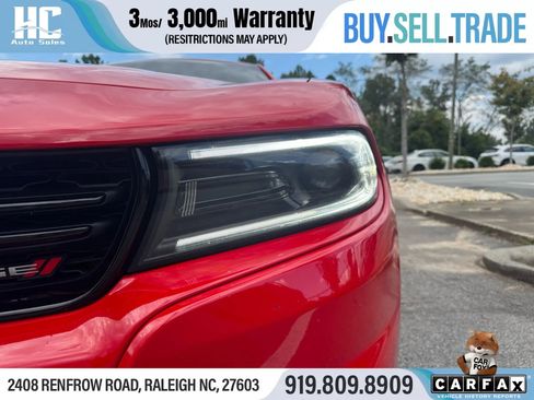 Used 2022 Dodge Charger SXT image 9