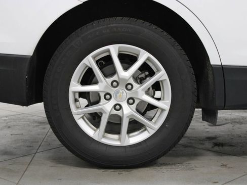 Used 2023 Chevrolet Equinox LT image 14