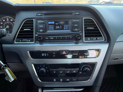 Used 2015 Hyundai Sonata SE image 15