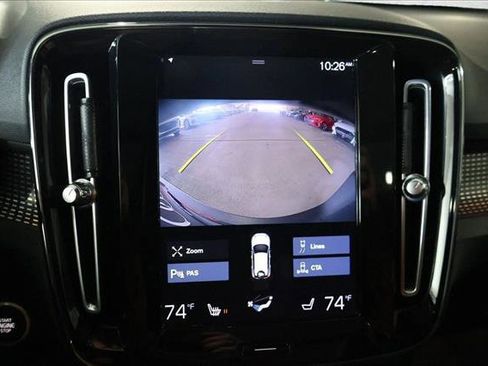 Used 2021 Volvo XC40 T5 R-Design image 19
