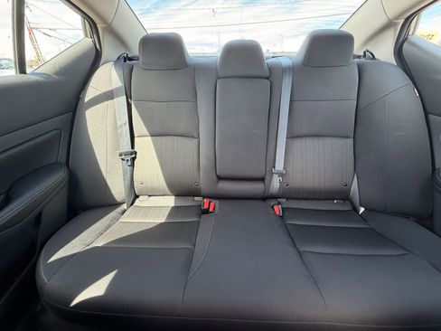 Used 2025 Nissan Altima 2.5 SV FWD image 38
