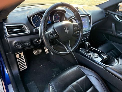 Used 2017 Maserati Ghibli S image 19
