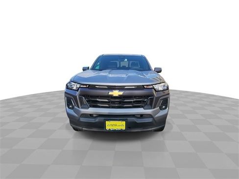 Used 2023 Chevrolet Colorado LT w/ LT Convenience Package II image 3