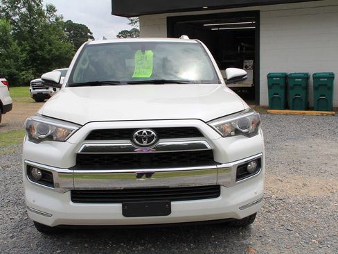 Used 2018 Toyota 4Runner Limited RWD image 11