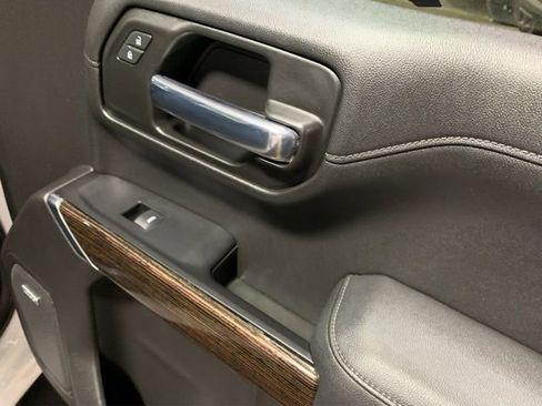 Used 2020 GMC Sierra 1500 Elevation w/ Elevation Value Package image 20