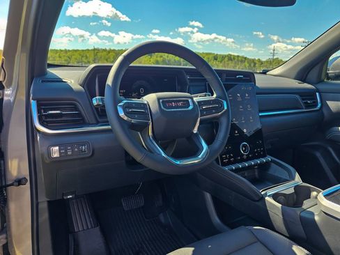 New 2026 GMC Terrain Elevation w/ Elevation Premium Package AWD/4WD image 13