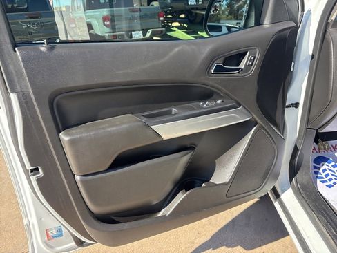 Used 2016 Chevrolet Colorado LT image 13