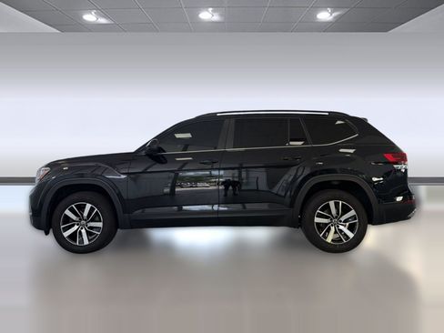 Used 2022 Volkswagen Atlas SE FWD image 2