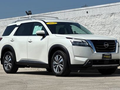 Used 2022 Nissan Pathfinder SL