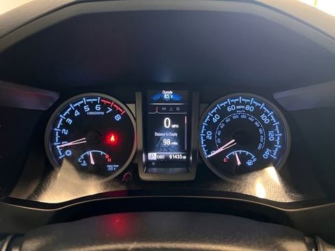 Used 2023 Toyota Tacoma SR5 w/ Technology Package image 17